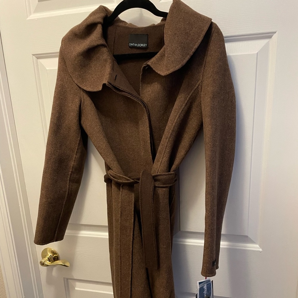 NWT brown wool coat with cute details